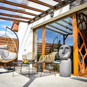 Meru Minivilla Villa Szeged
