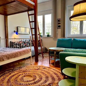 Cosy Art Flat 2 Apartman