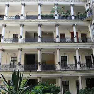 Pensionat Omega, Budapest