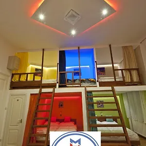 Metropolis Boutique Bed & Breakfast