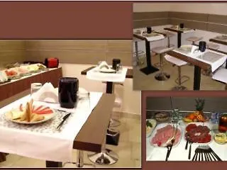 Centrooms House Budapest 3*,  Ungheria