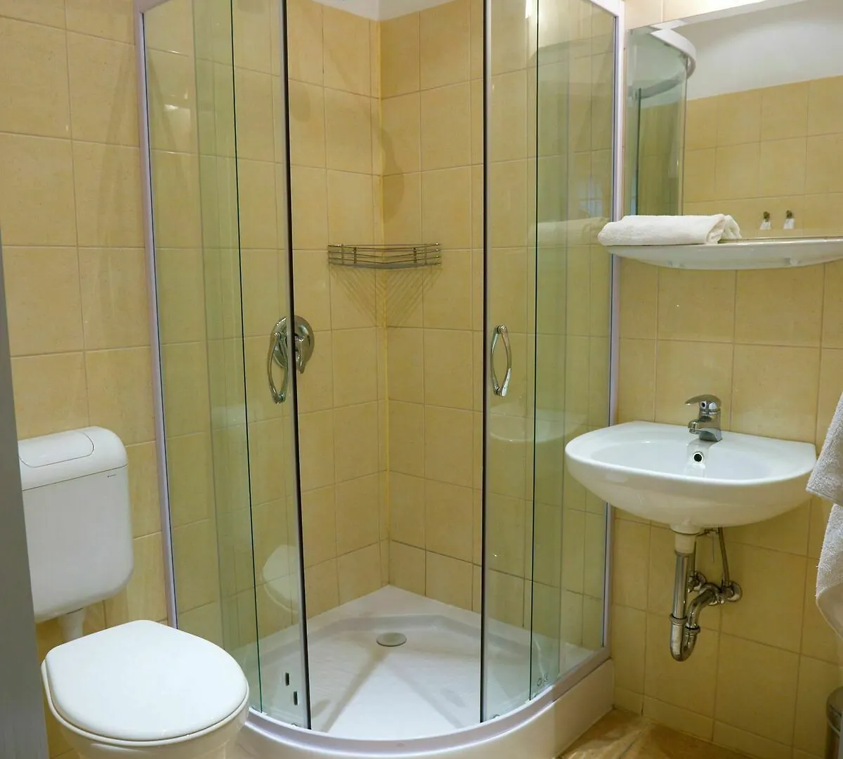 Centrooms House Budapest 3*,  Ungheria